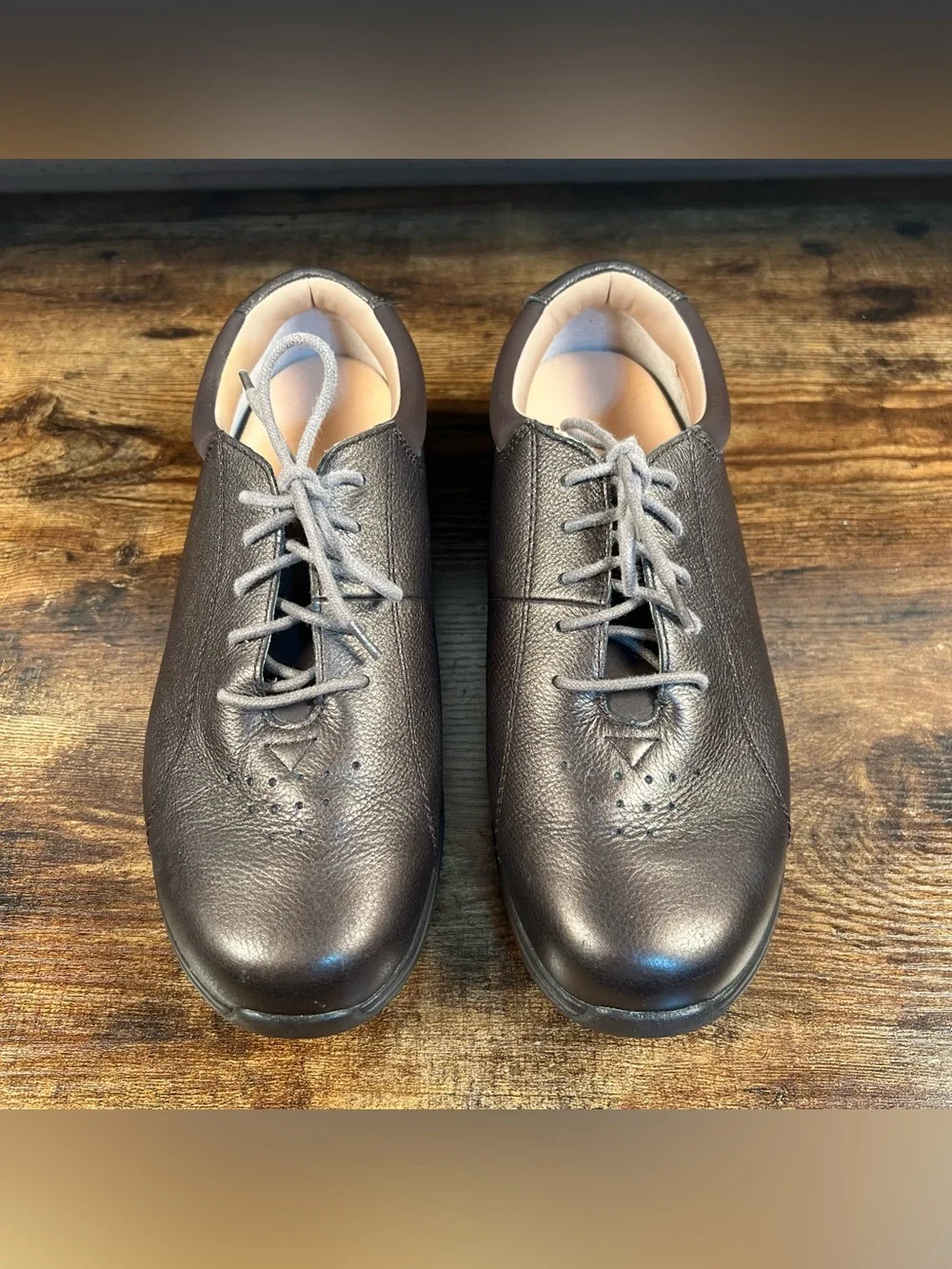 Drew Shoes Tulip Orthopedic Therapy Sneakers Lace Up Metallic Copper Womens 9.5W